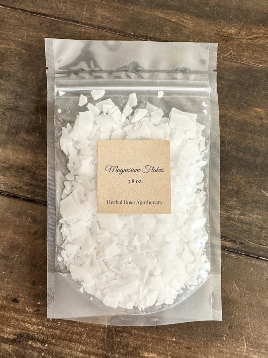 Magnesium flakes mineral crystals for bath and ritual soaking